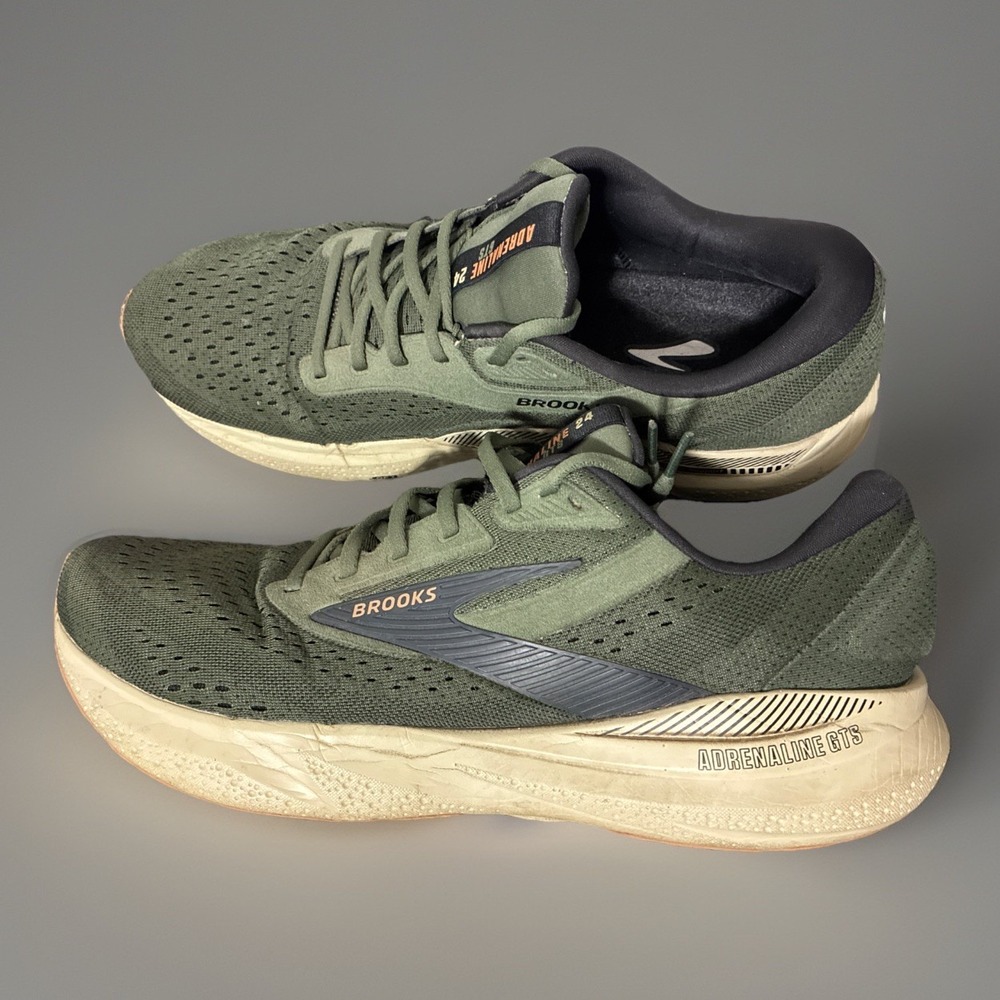 Brooks Adrenaline GTS 24 | Green | Size 12.5 | Mens Running Shoes | 1104371D302